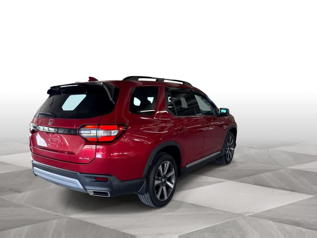 Used 2025 Honda Pilot Elite image 8