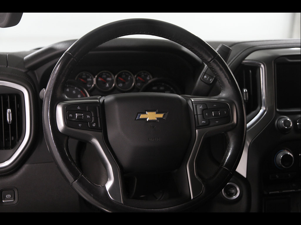 Used 2022 Chevrolet Silverado 1500 LT AWD/4WD image 8