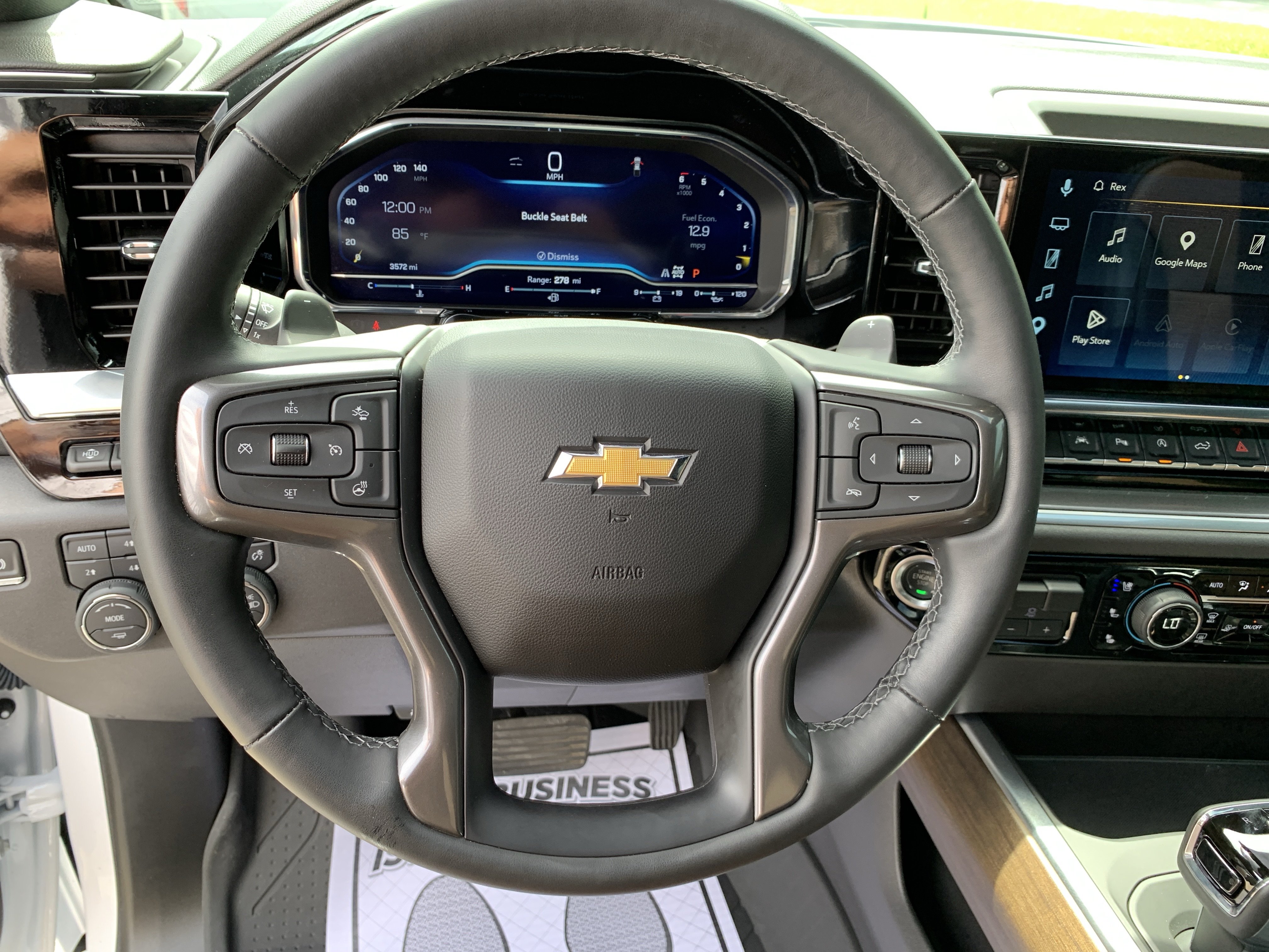 Used 2025 Chevrolet Silverado 1500 High Country AWD/4WD image 32