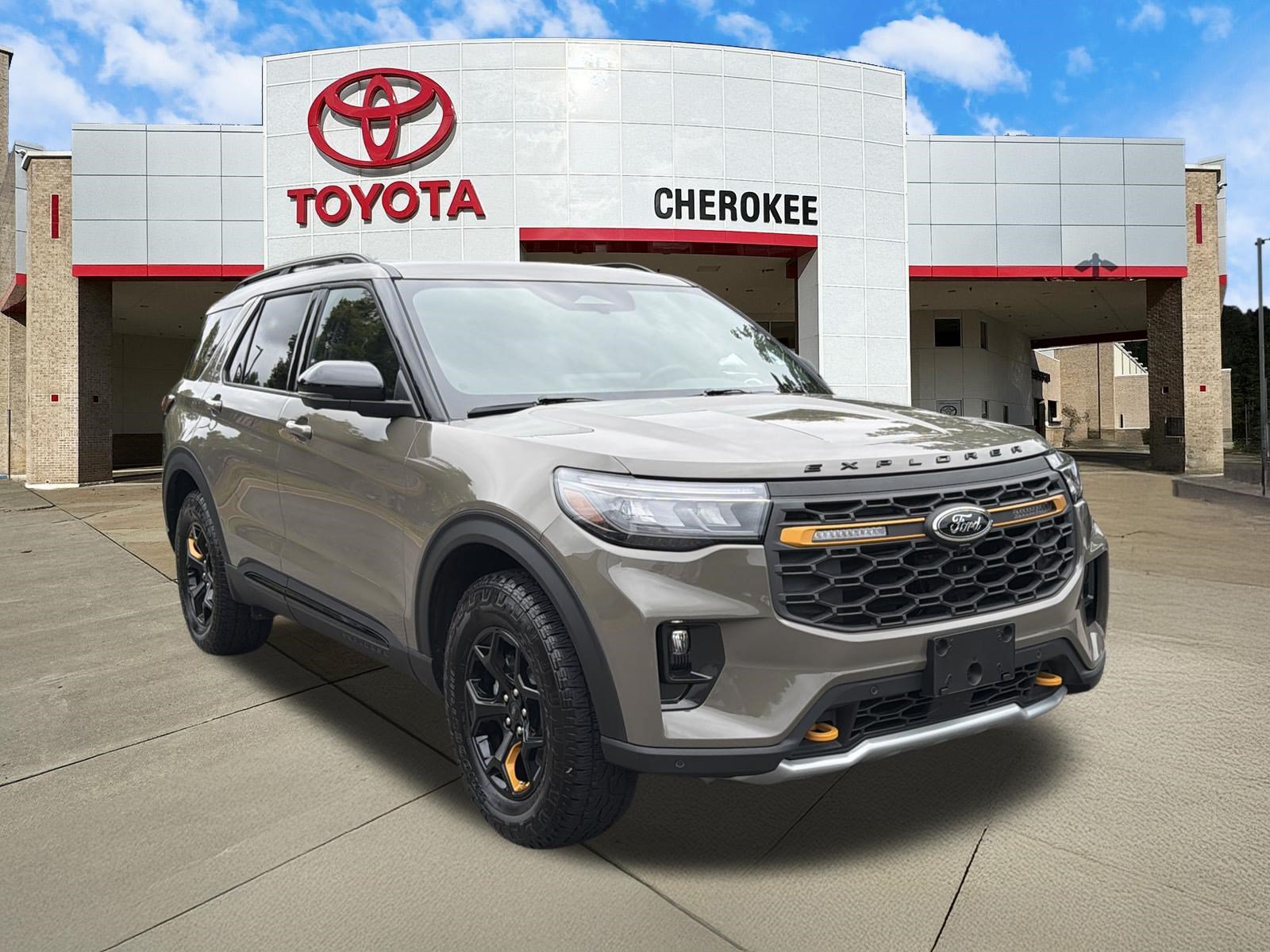 Used 2026 Ford Explorer Tremor w/ Tremor Ultimate Package AWD/4WD image 3