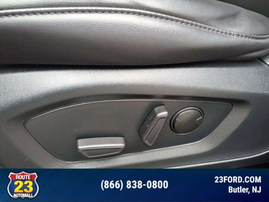 Certified 2023 Ford Explorer XLT w/ Equipment Group 202A image 22