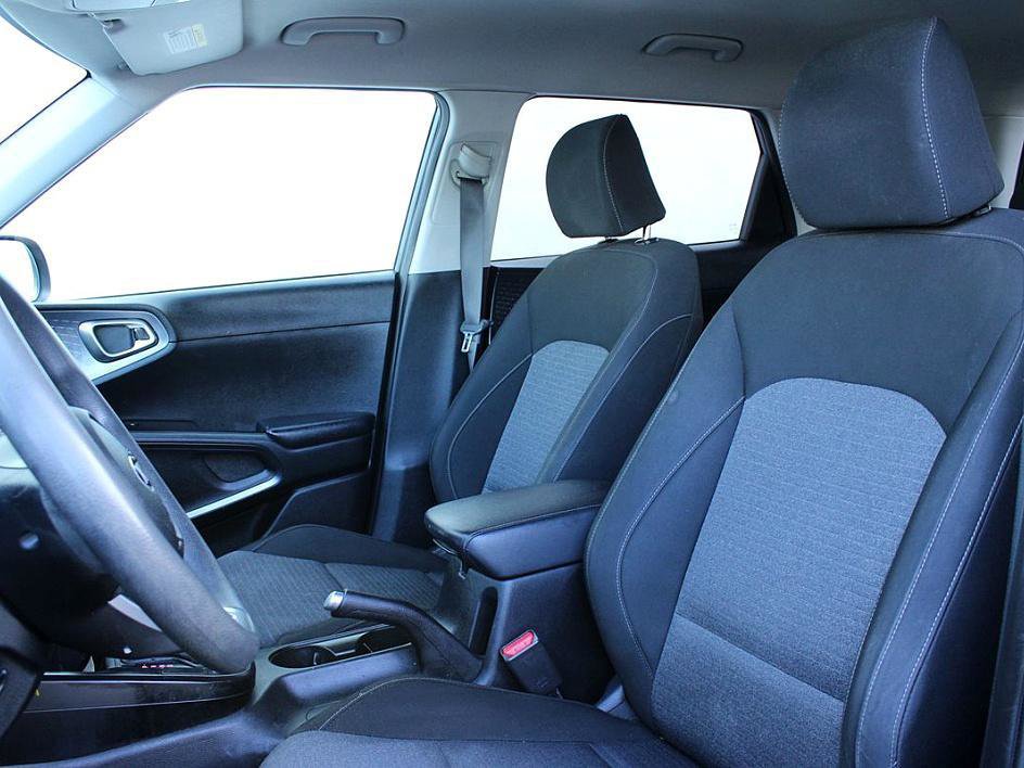 Used 2021 Kia Soul S FWD image 26