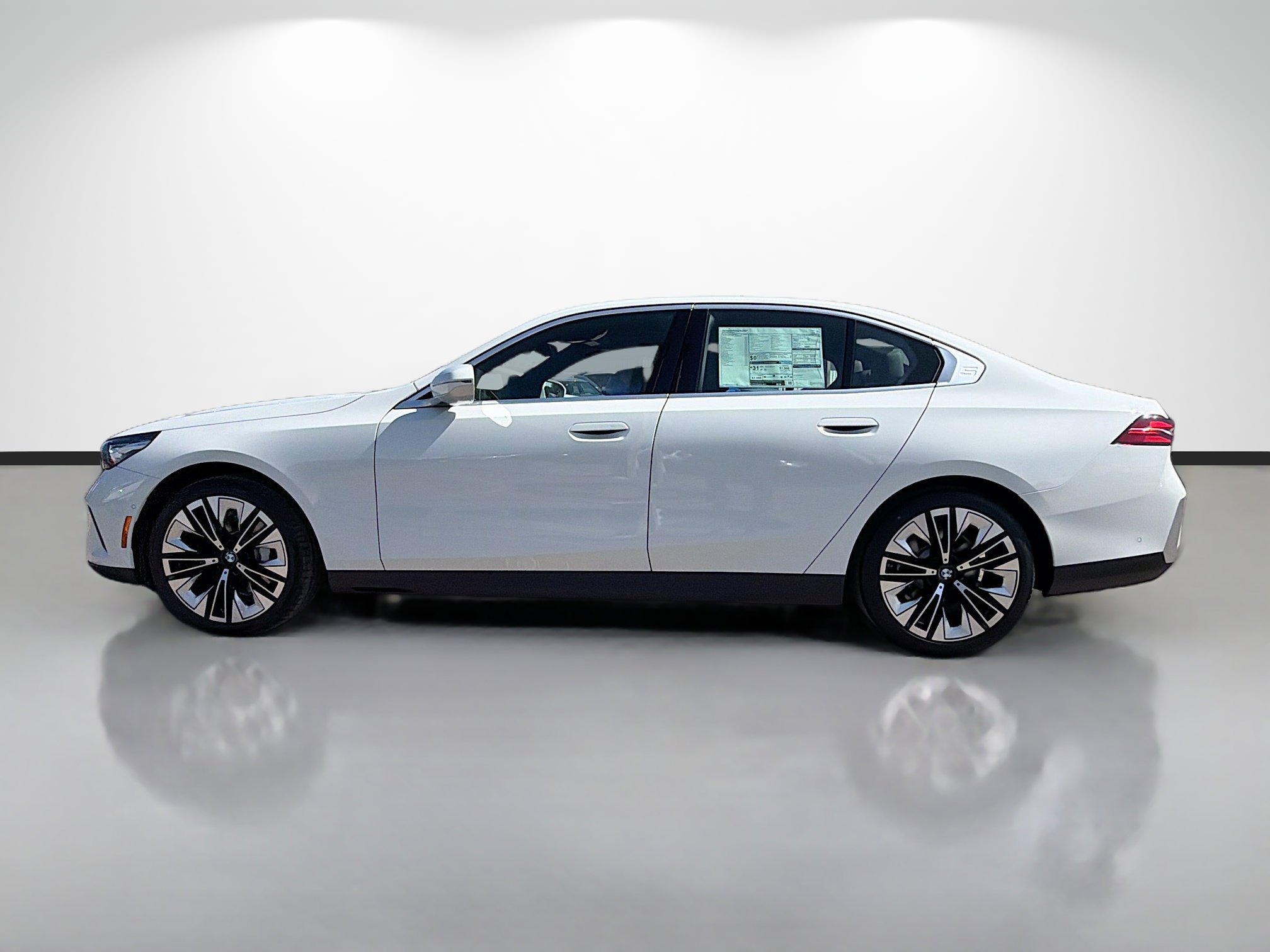 New 2026 BMW 530i RWD image 6