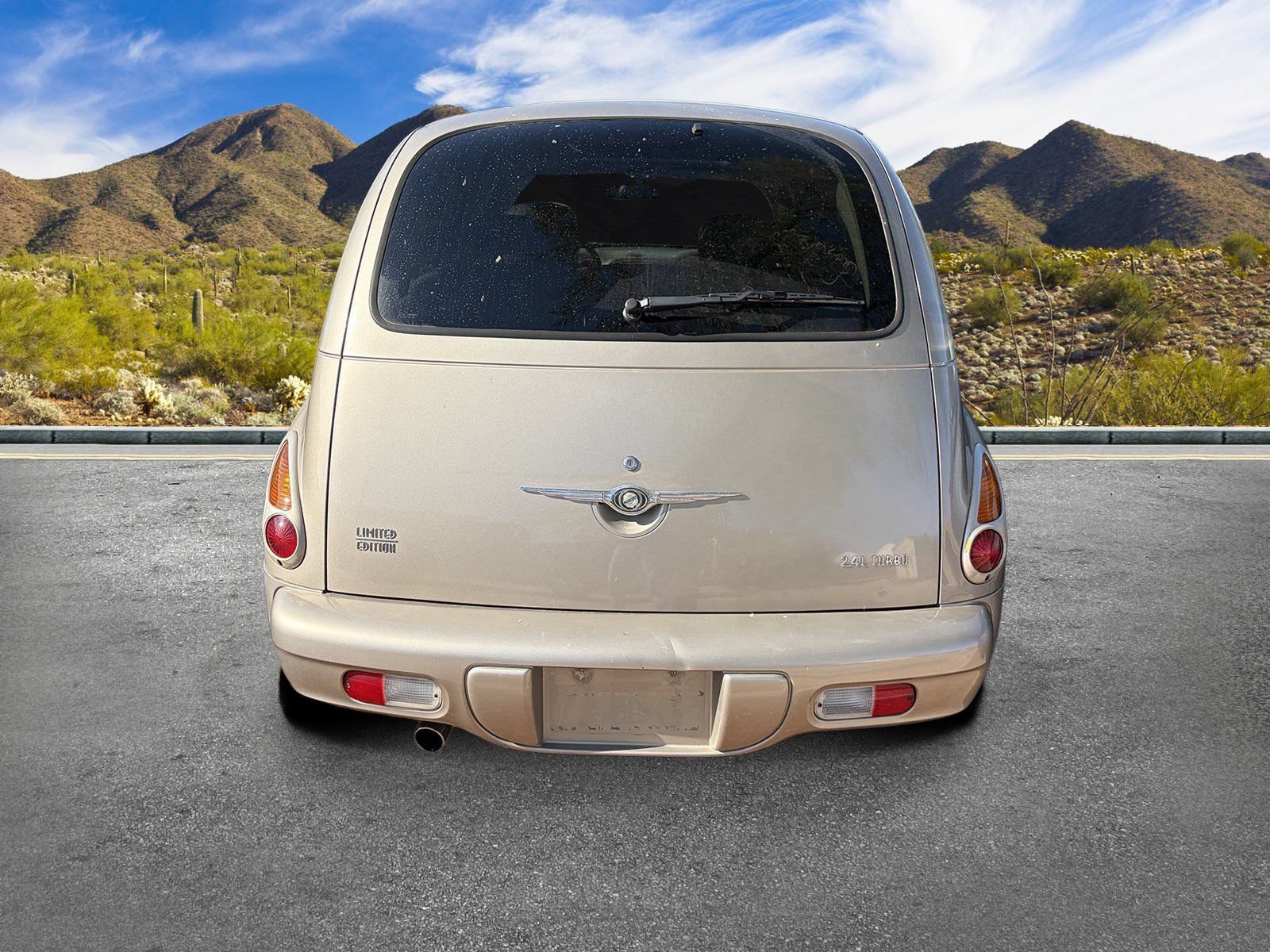 Used 2004 Chrysler PT Cruiser Limited FWD image 4
