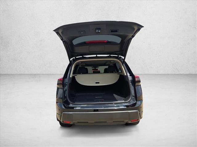 Used 2024 Nissan Rogue SV w/ SV Premium Package FWD image 7