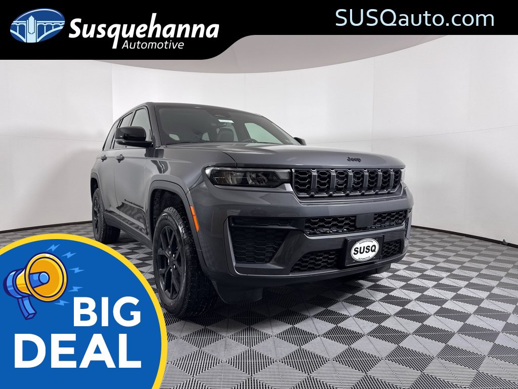 New 2026 Jeep Grand Cherokee Altitude AWD/4WD image 1