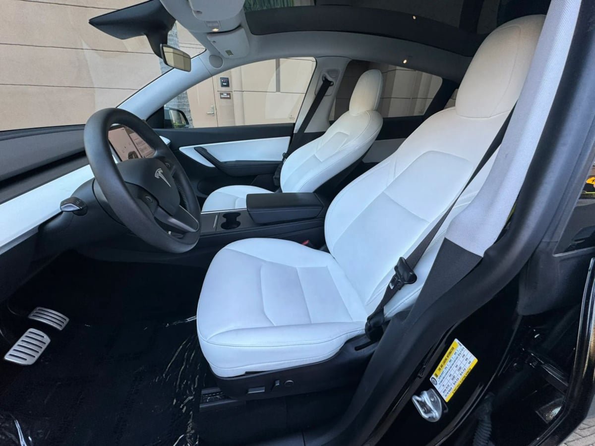 Used 2023 Tesla Model Y Long Range AWD/4WD image 13