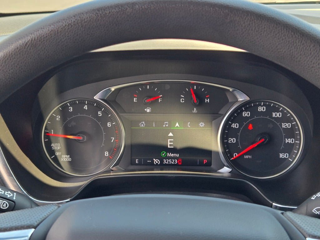 Certified 2025 Chevrolet Blazer LT FWD image 32
