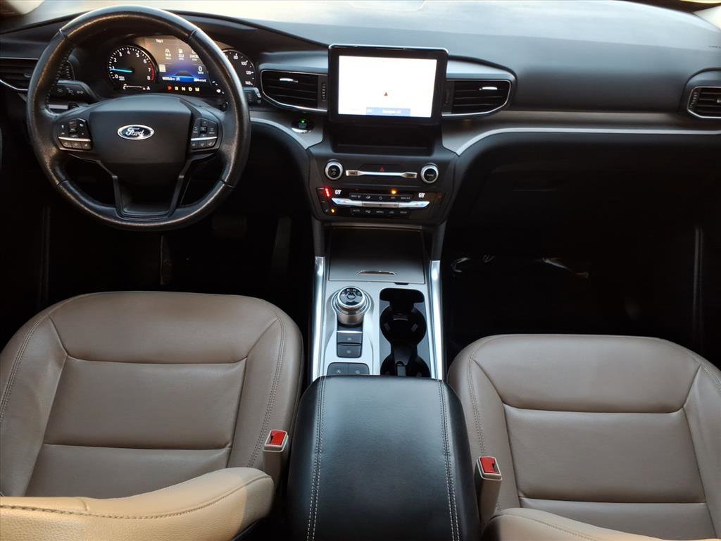 Certified 2020 Ford Explorer XLT w/ Equipment Group 202A image 16