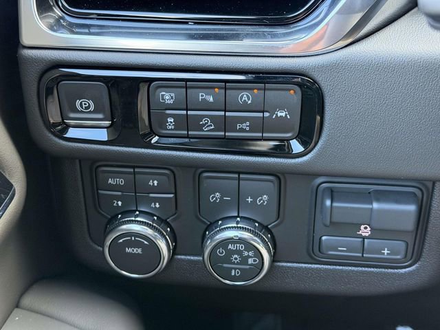 New 2026 GMC Yukon XL Elevation image 14