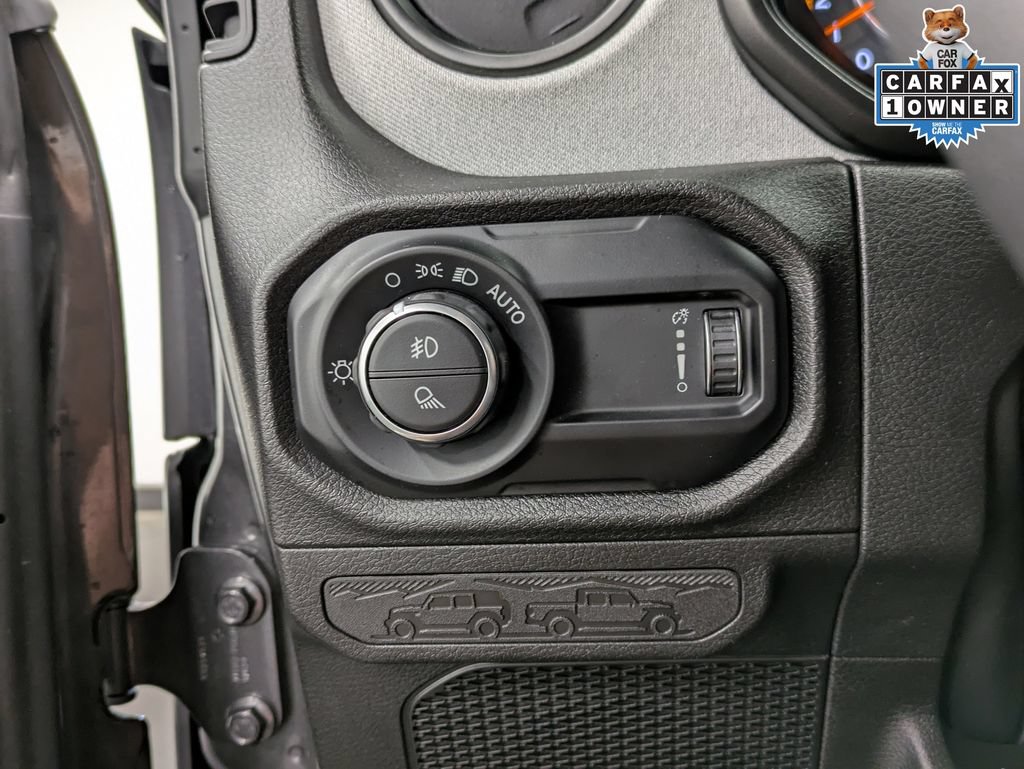 Used 2025 Jeep Gladiator Sport AWD/4WD image 22