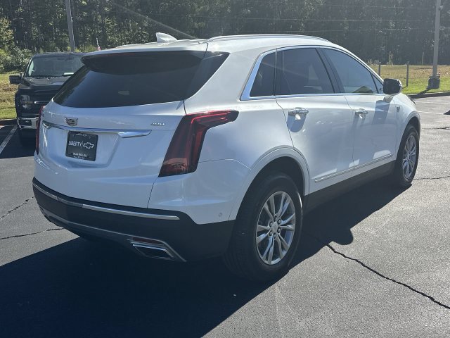 Used 2022 Cadillac XT5 Premium Luxury w/ Technology Package FWD image 8