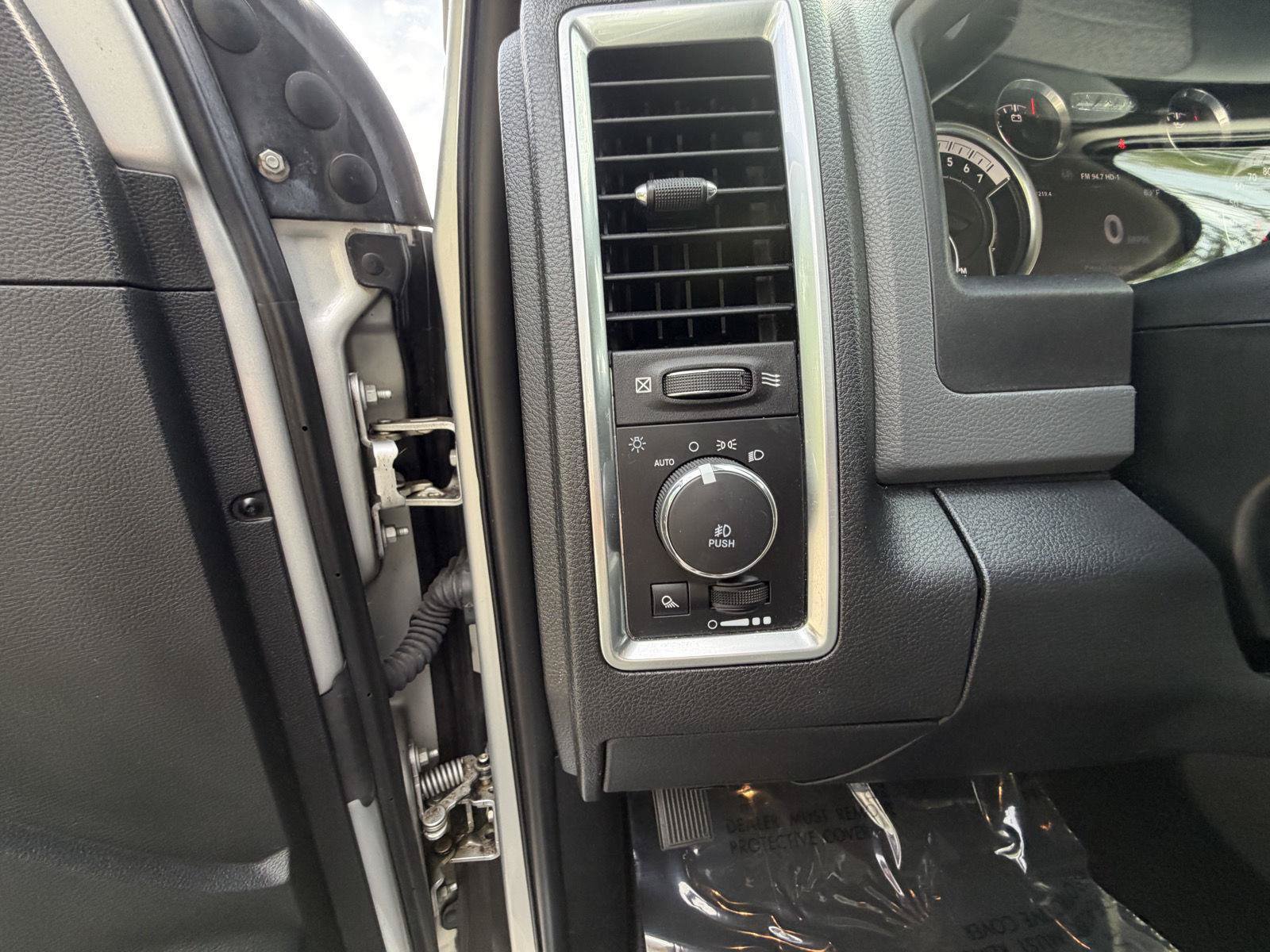 Used 2018 RAM 1500 Big Horn AWD/4WD image 17