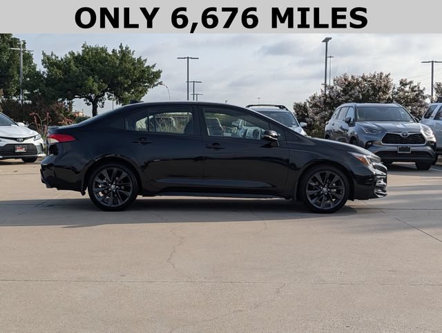 Certified 2025 Toyota Corolla SE w/ SE Premium Package FWD image 4