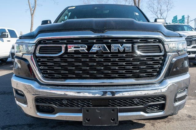 New 2026 RAM 1500 4x4 Crew Cab image 3