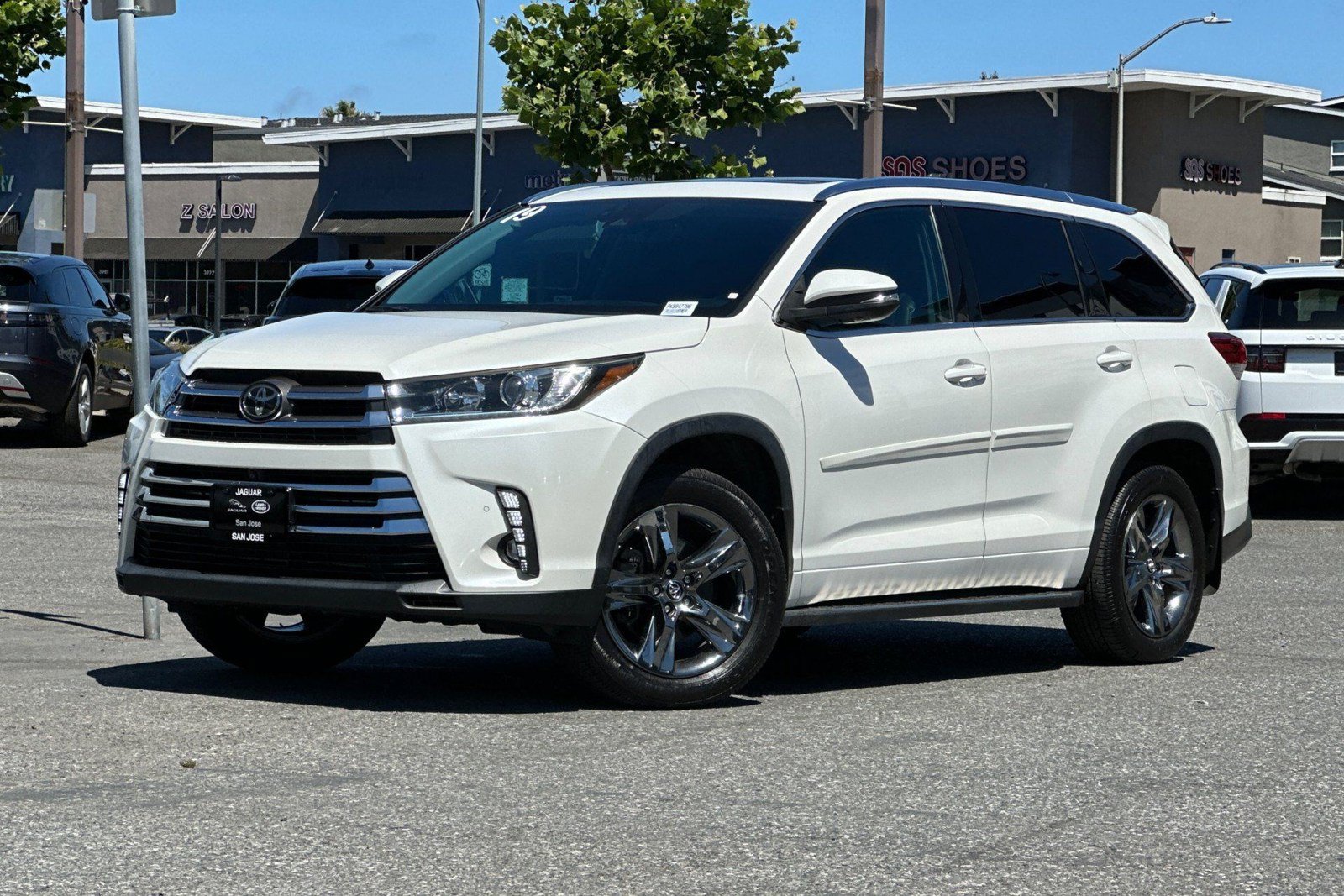Used 2019 Toyota Highlander Limited Platinum AWD/4WD image 1