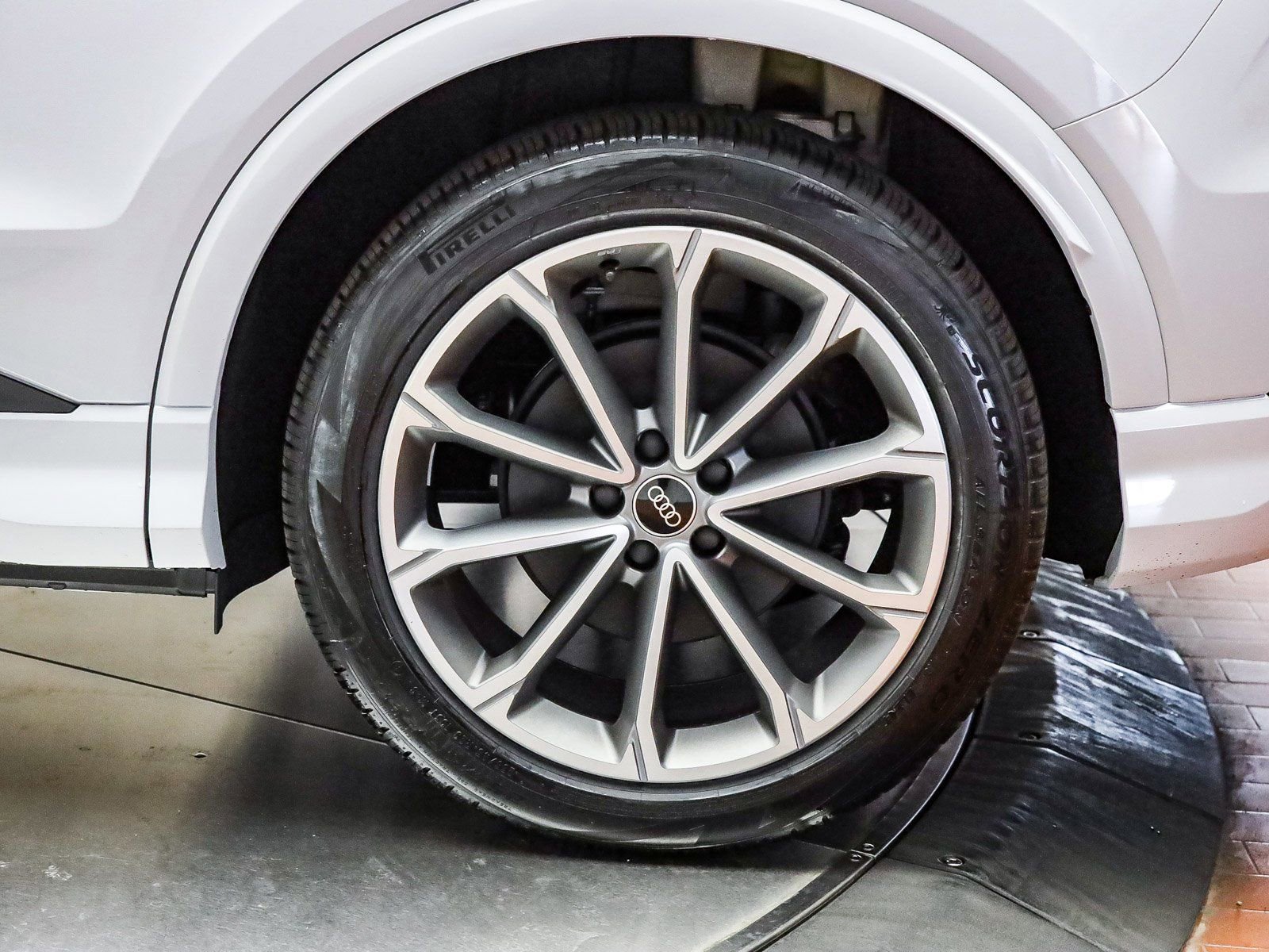 New 2026 Audi Q4 e-tron Premium image 13