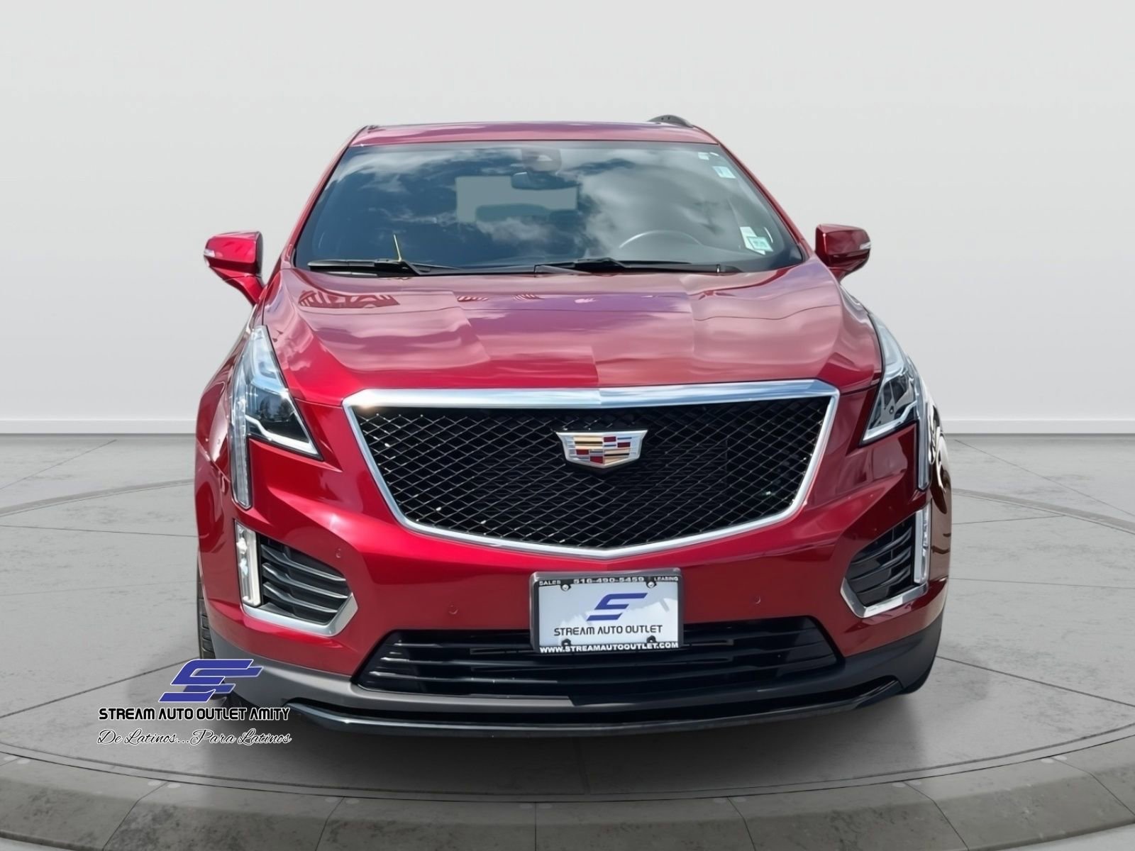Used 2022 Cadillac XT5 Sportv image 2