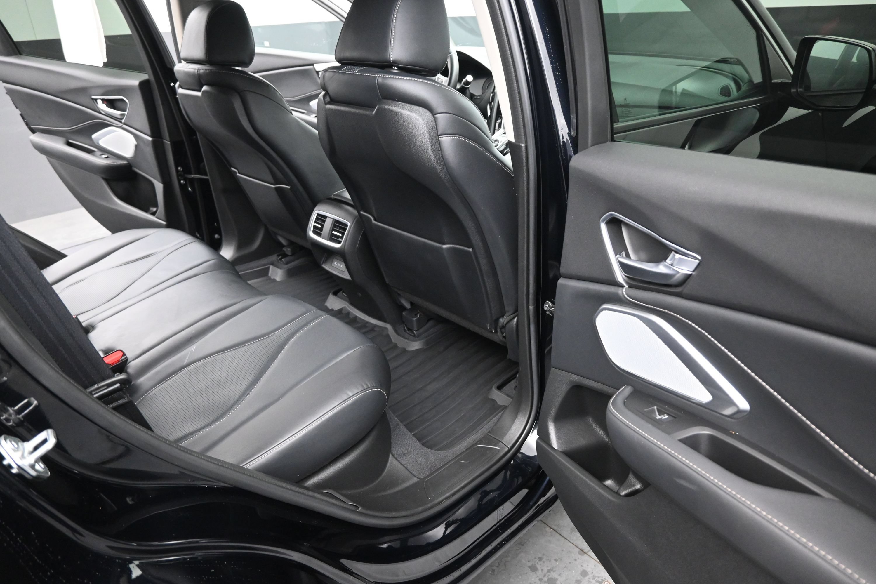 Used 2022 Acura RDX w/ Technology Package FWD image 21