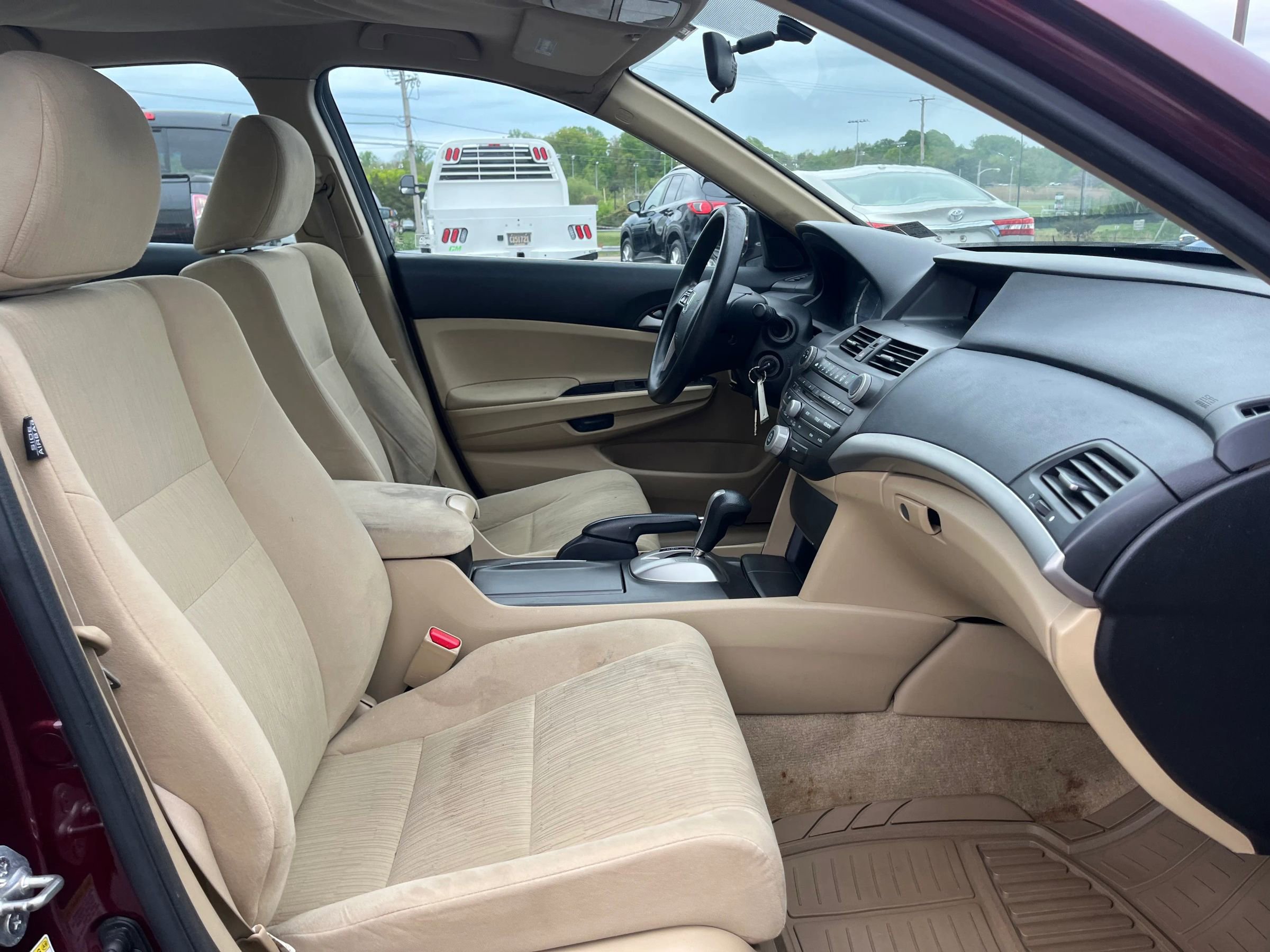 Used 2011 Honda Accord LX image 12