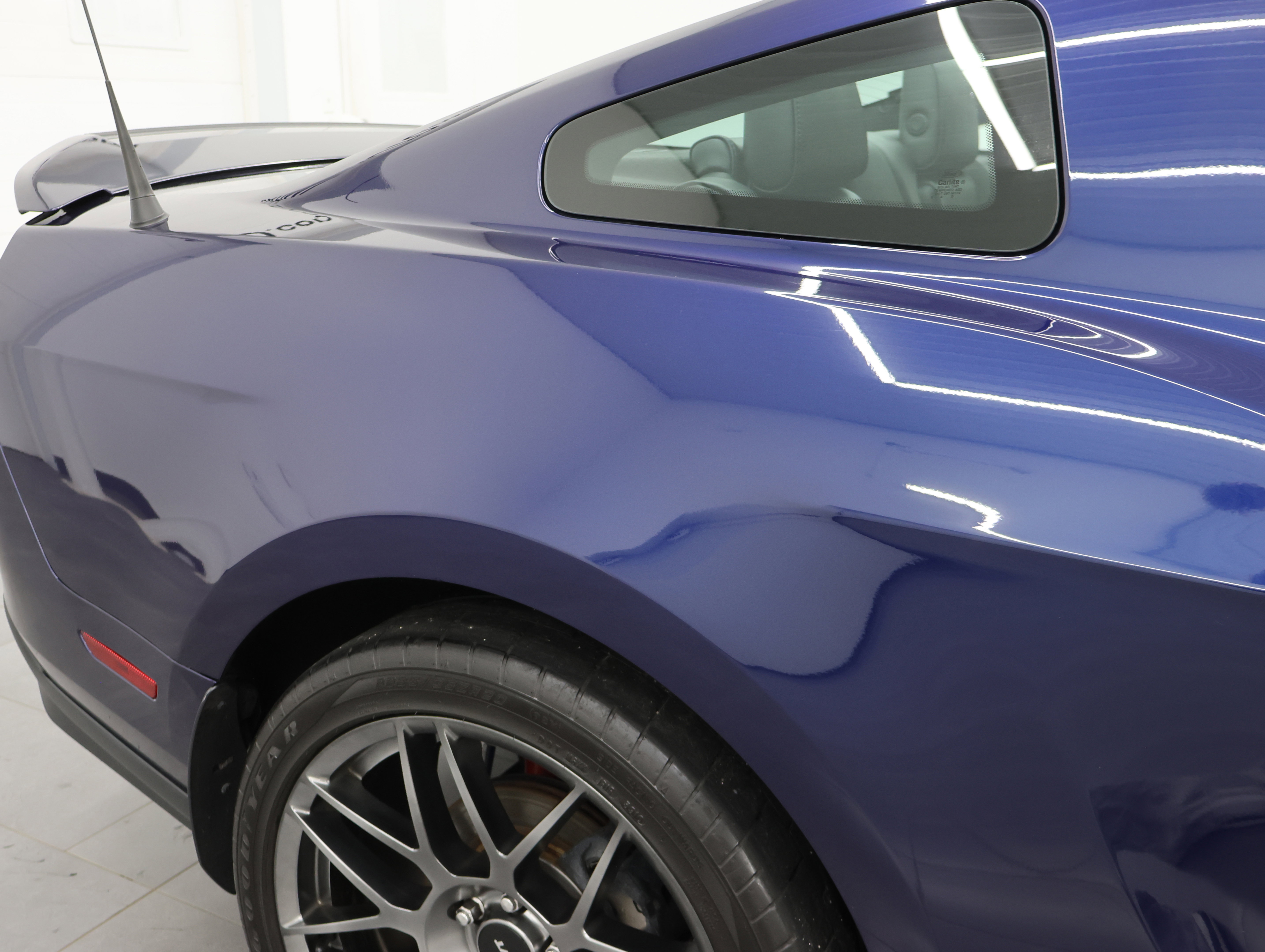 Used 2011 Ford Mustang Shelby GT500 w/ SVT Performance Pkg RWD image 23