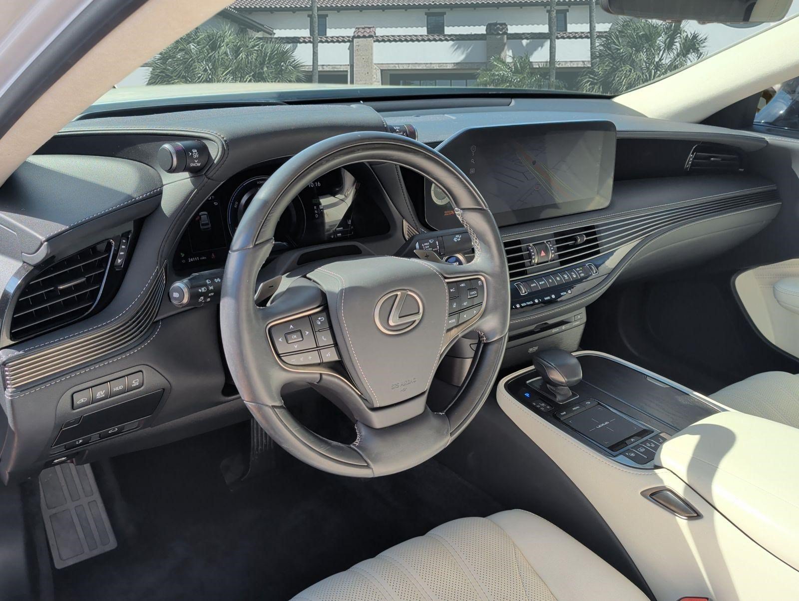 Certified 2022 Lexus LS 500h AWD w/ Luxury Package image 12