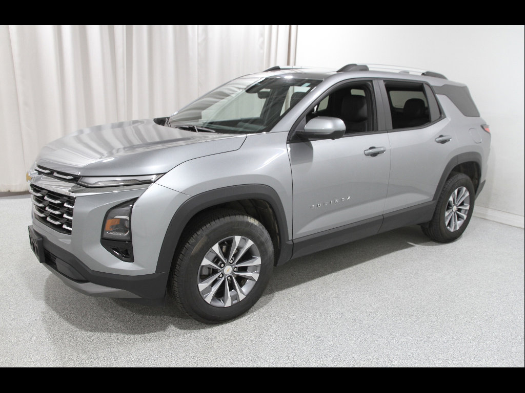 Certified 2025 Chevrolet Equinox LT w/ Convenience Package II AWD/4WD image 3