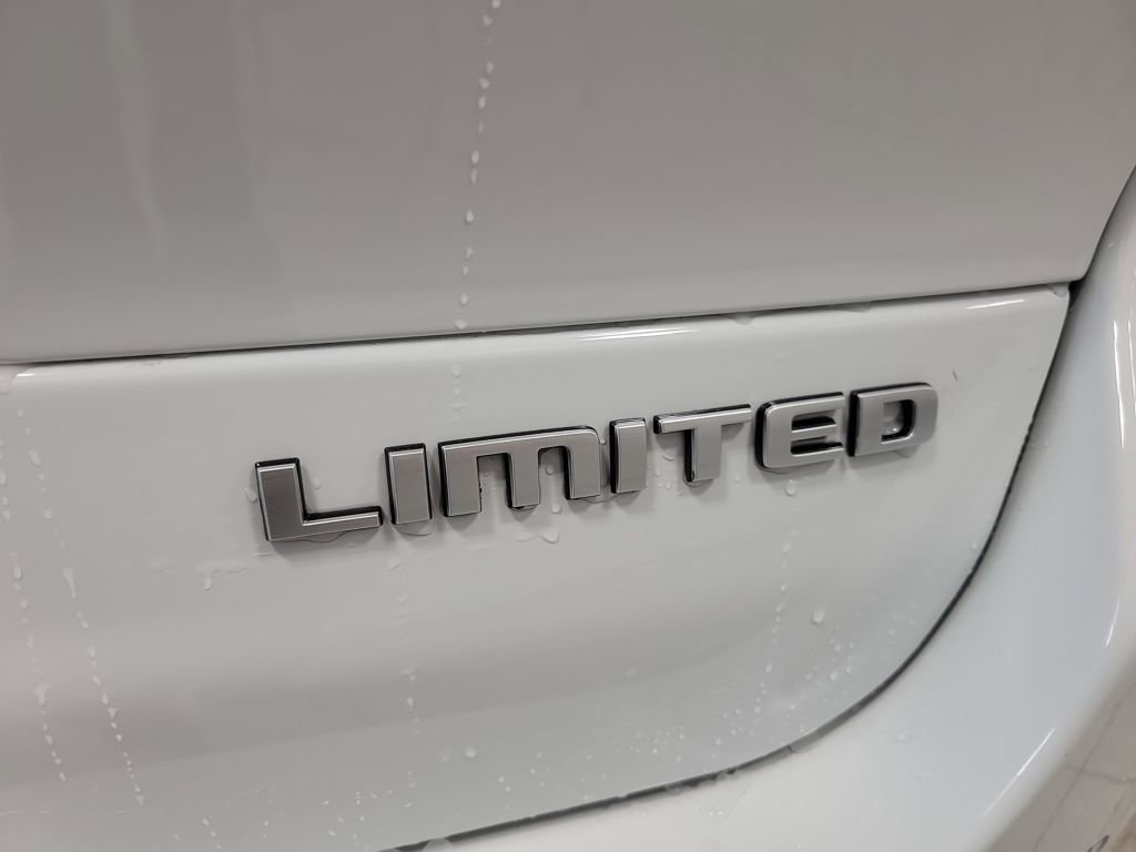 New 2025 Jeep Grand Cherokee L Limited image 37