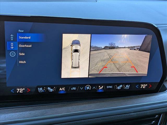 Used 2025 Chevrolet Suburban High Country image 20