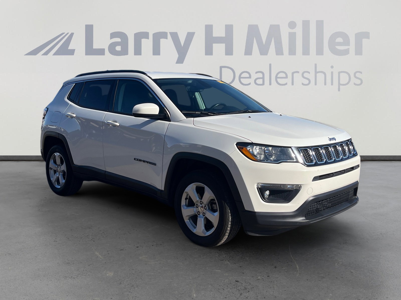 Used 2019 Jeep Compass Latitude w/ Popular Equipment Group AWD/4WD image 7