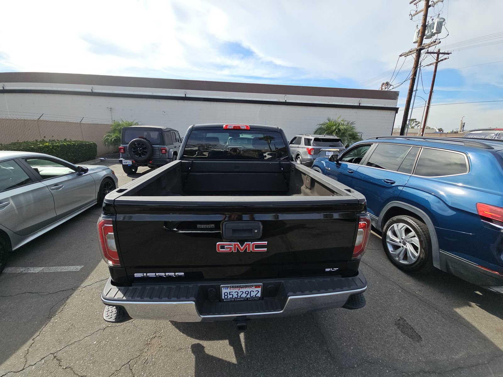 Used 2017 GMC Sierra 1500 SLT w/ SLT Premium Package image 5