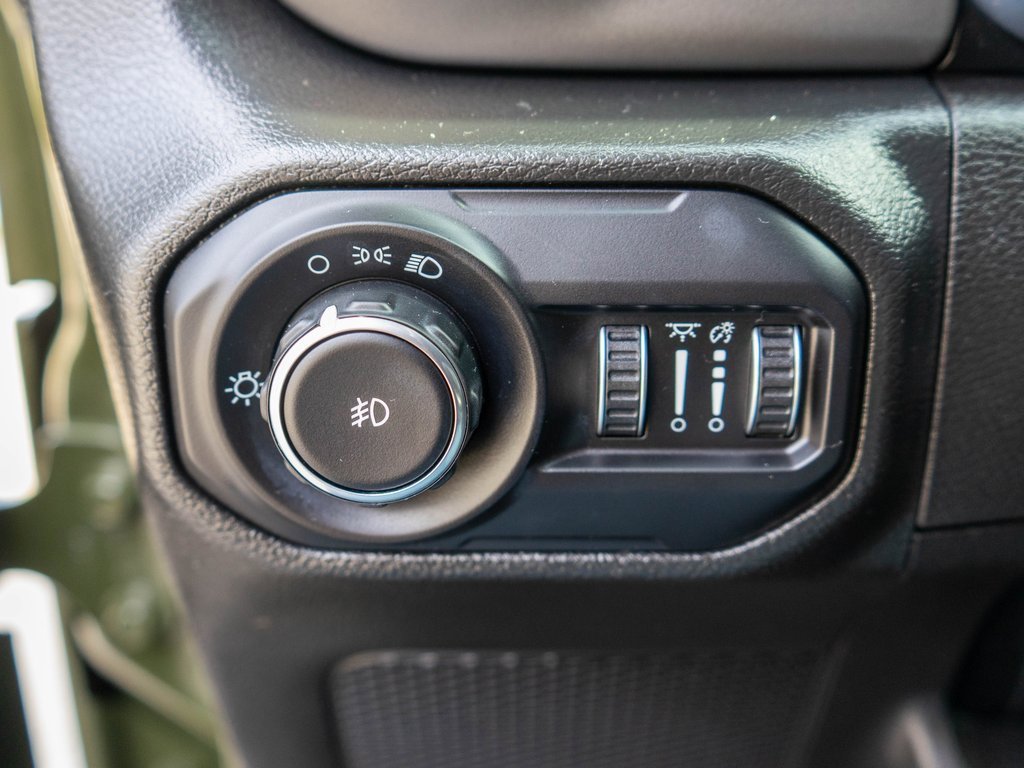 Used 2022 Jeep Wrangler Unlimited Sport image 16