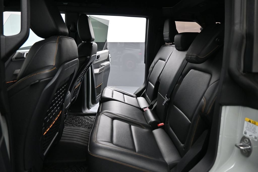 Certified 2023 Ford Bronco Badlands w/ Sasquatch Package AWD/4WD image 19