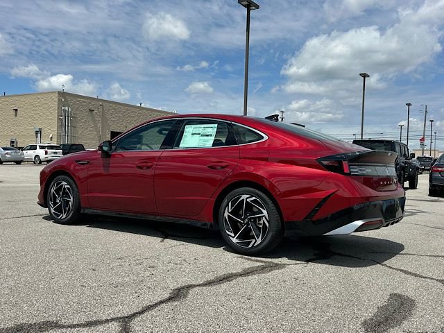 New 2026 Hyundai Sonata SEL image 3