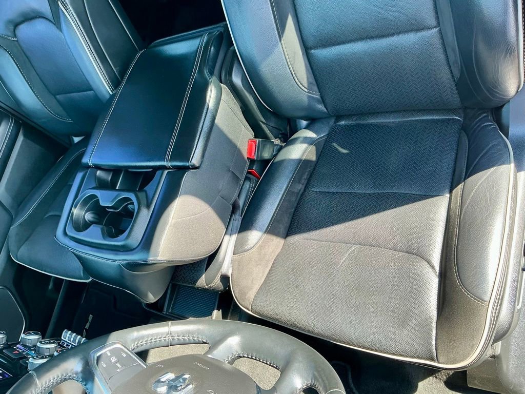 Used 2019 RAM 1500 Laramie image 43