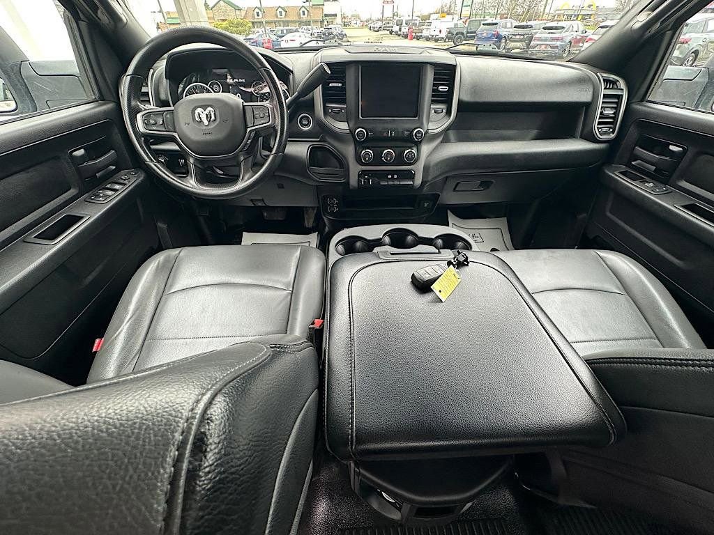 Used 2024 RAM 2500 Tradesman w/ Chrome Appearance Group AWD/4WD image 19
