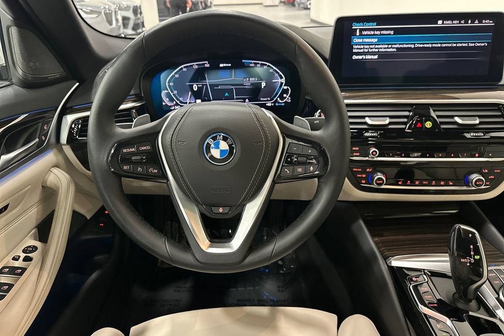Used 2023 BMW 530e w/ Premium Package RWD image 16