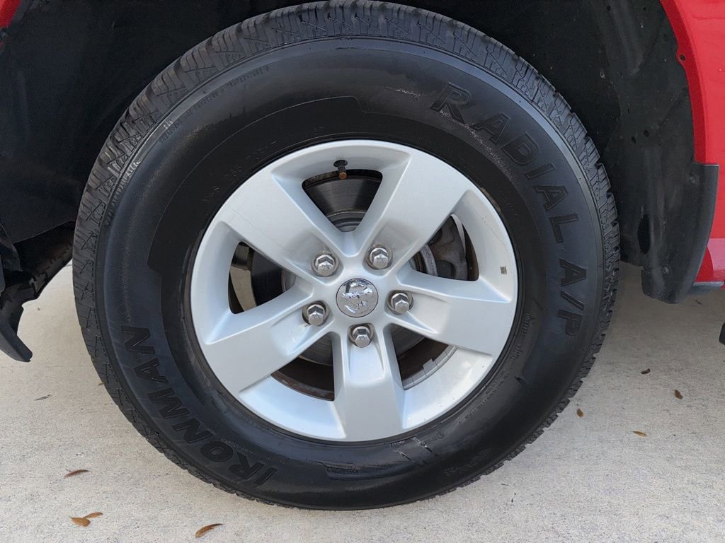 Used 2020 RAM 1500 Classic SLT image 37