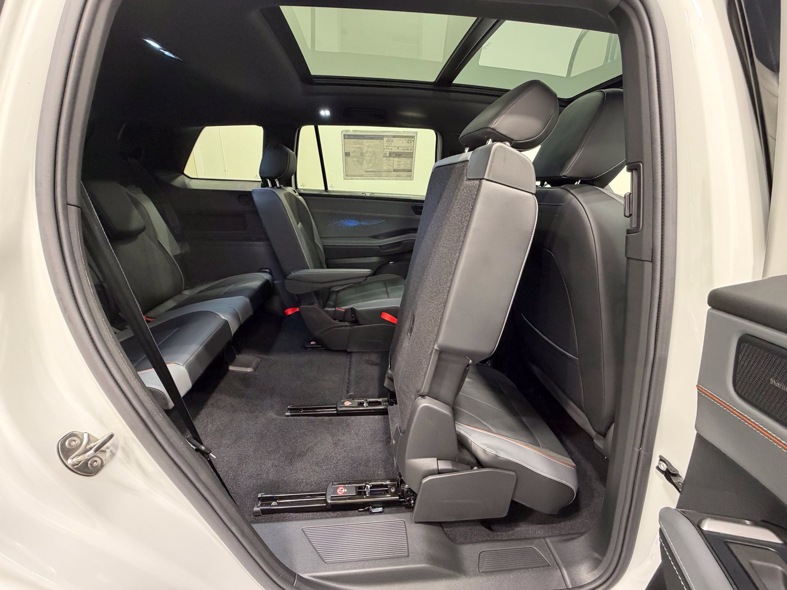 New 2027 Volkswagen Atlas SEL Premium R-Line AWD/4WD image 39