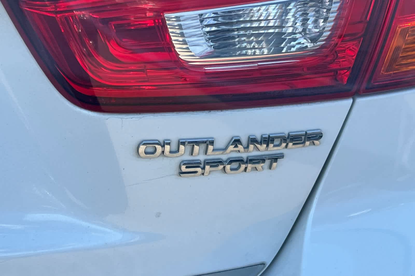 Used 2019 Mitsubishi Outlander Sport ES AWD/4WD image 7