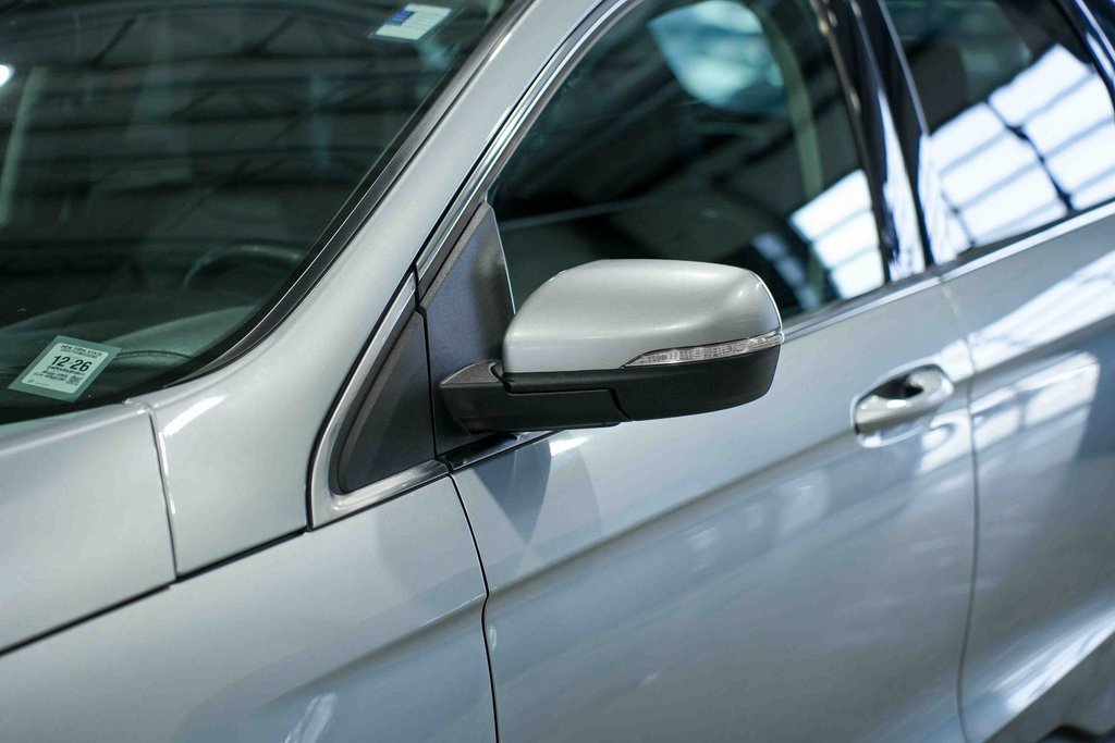 Used 2020 Ford Edge SEL w/ Cold Weather Package image 10