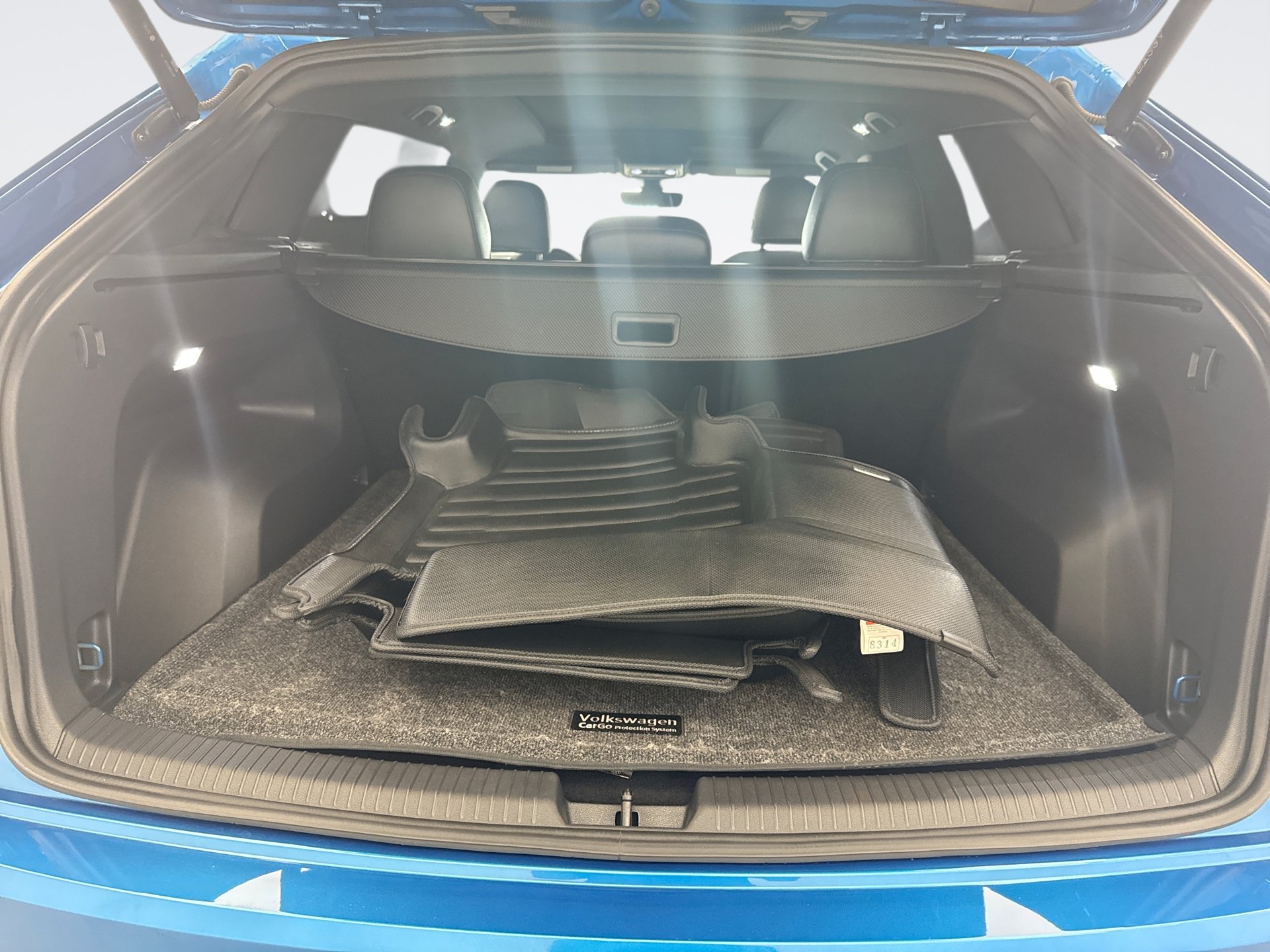Used 2024 Volkswagen Atlas Cross Sport SE w/ Panoramic Sunroof Package AWD/4WD image 19