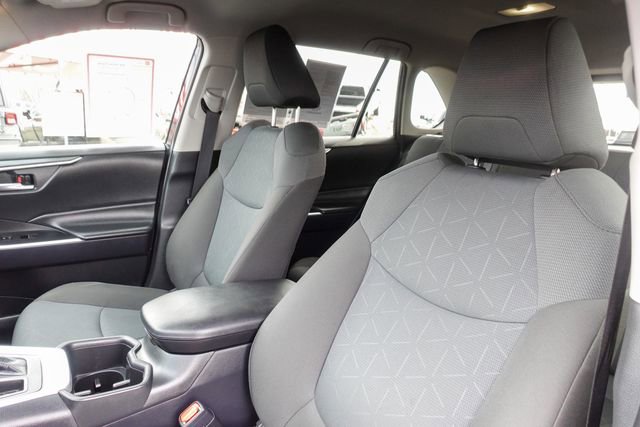 Certified 2024 Toyota RAV4 XLE image 28