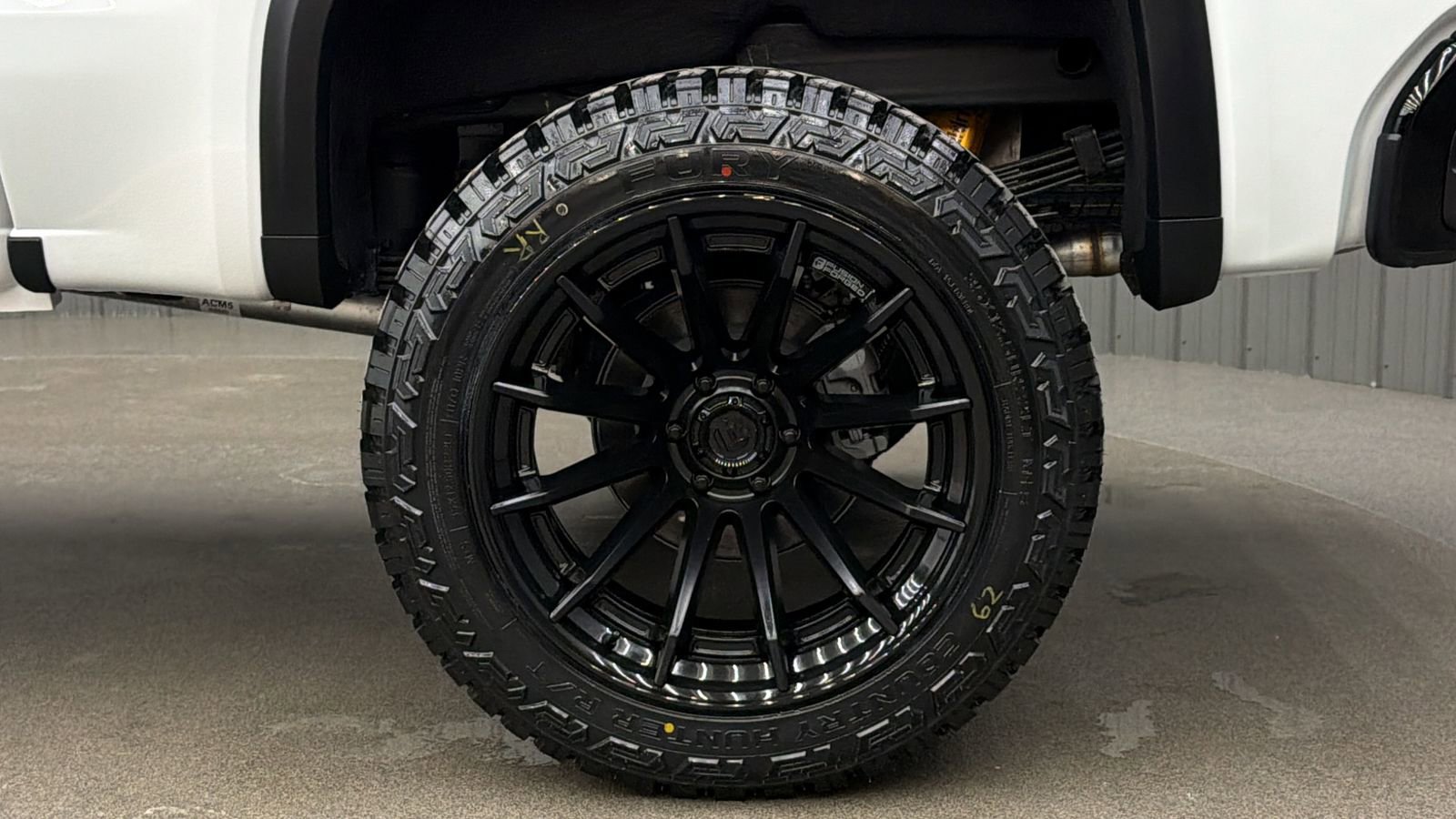 Used 2025 GMC Sierra 1500 AT4X image 12