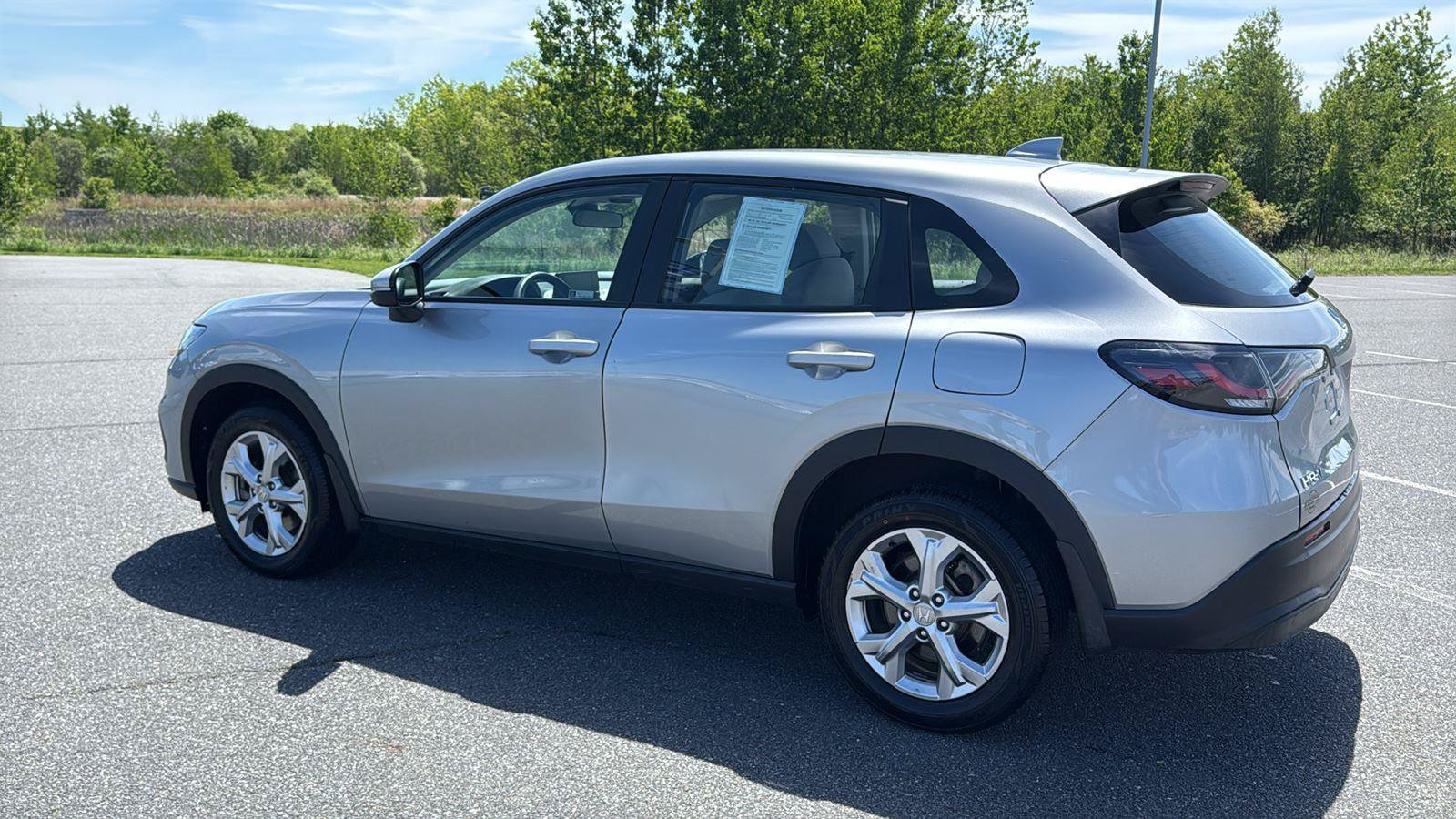 Used 2023 Honda HR-V LX image 10