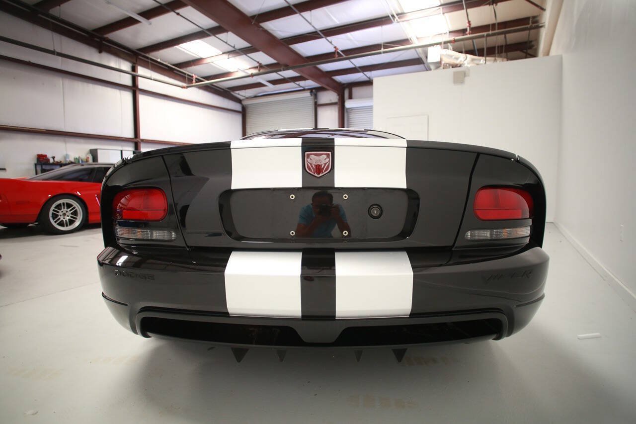 Used 2006 Dodge Viper SRT-10 RWD image 6