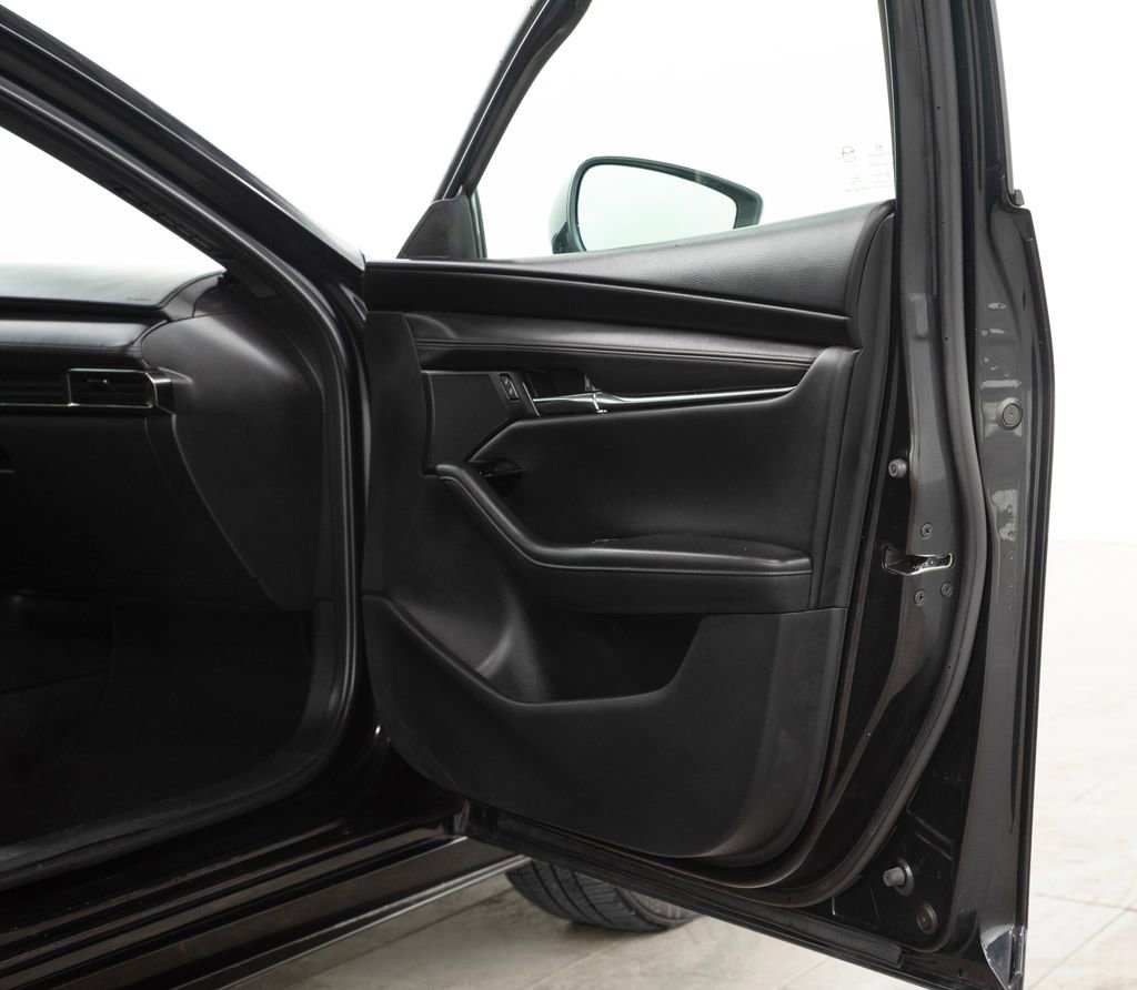 Used 2023 MAZDA MAZDA3 s FWD image 17