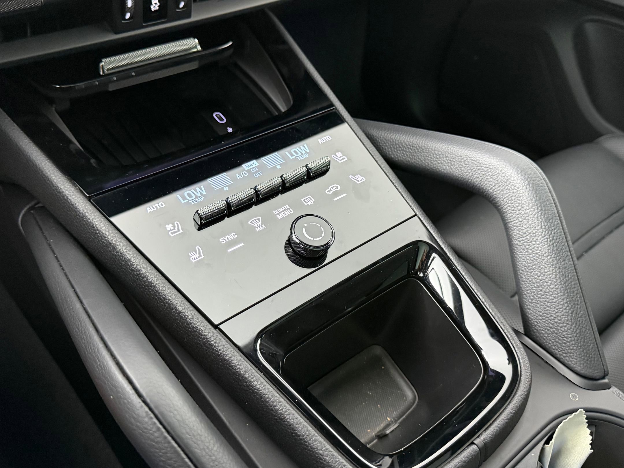 New 2026 Porsche Cayenne Coupe image 26