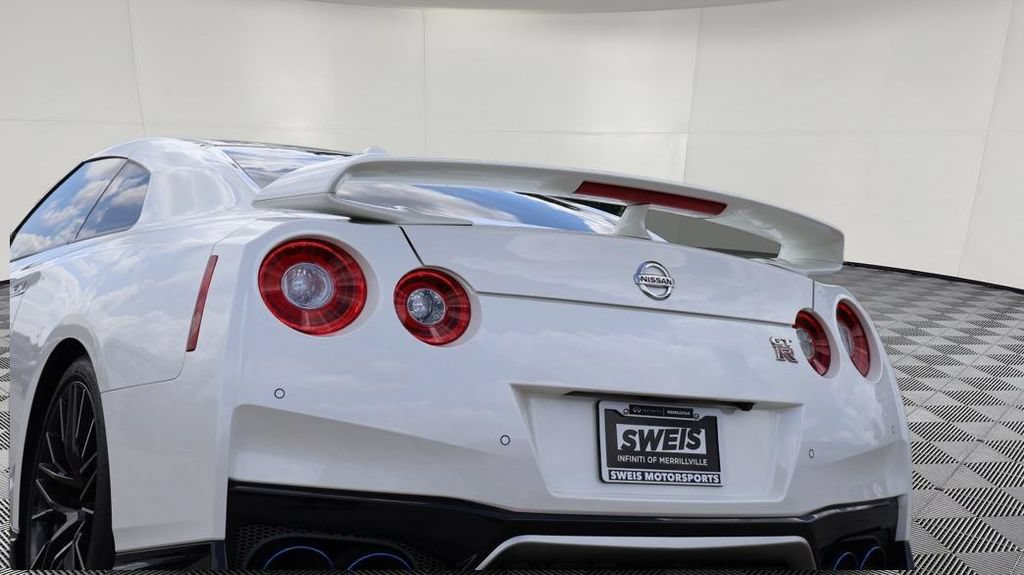 Used 2021 Nissan GT-R Premium AWD/4WD image 55