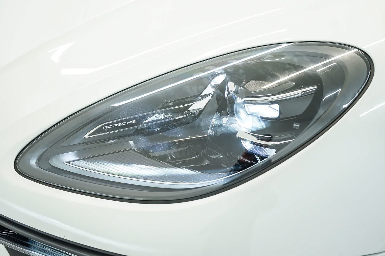 Certified 2026 Porsche Macan S AWD/4WD image 14